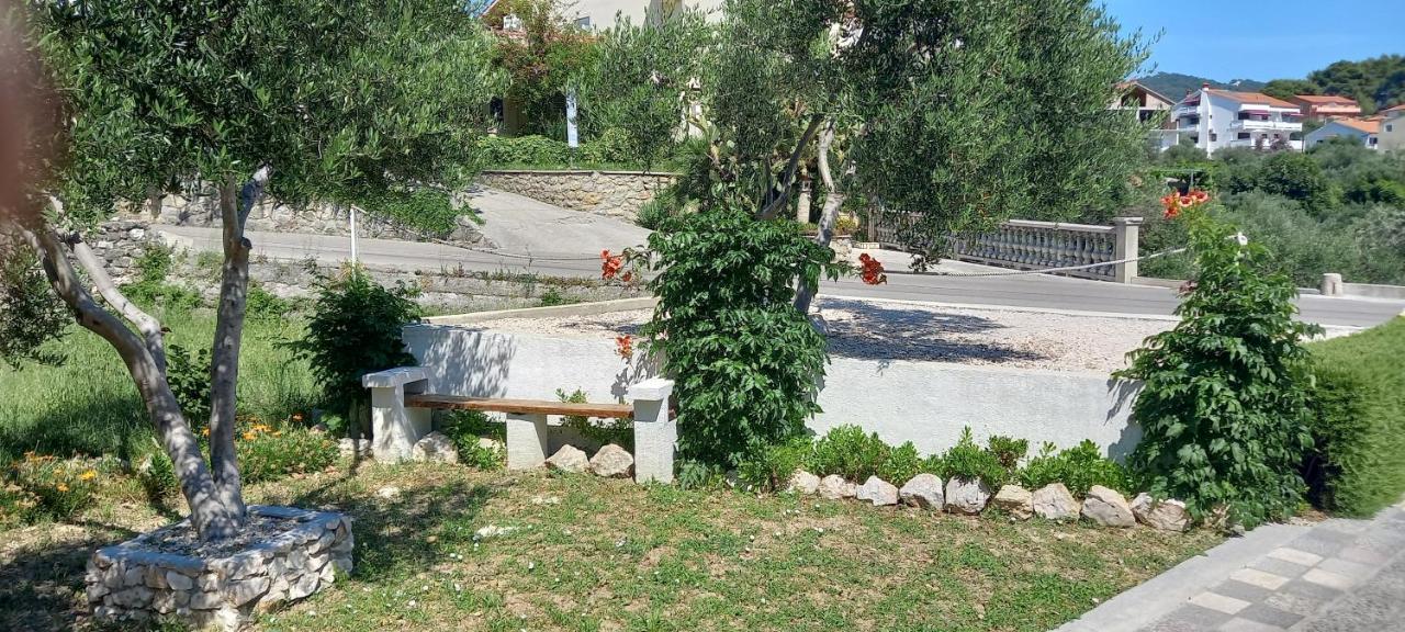 Bed and Breakfast Sobe Sotic Rab Town Esterno foto