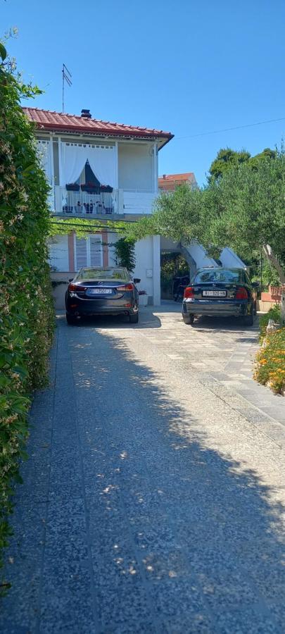 Bed and Breakfast Sobe Sotic Rab Town Esterno foto
