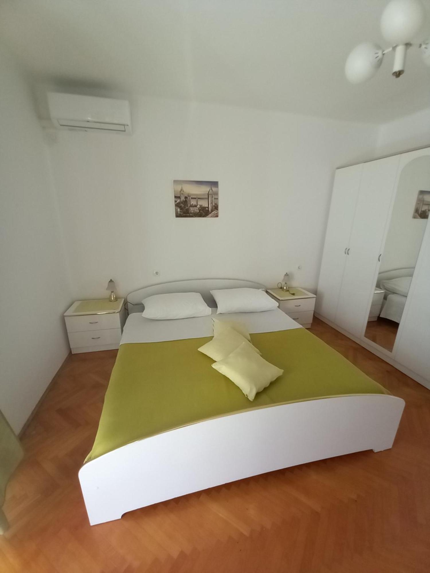Bed and Breakfast Sobe Sotic Rab Town Camera foto